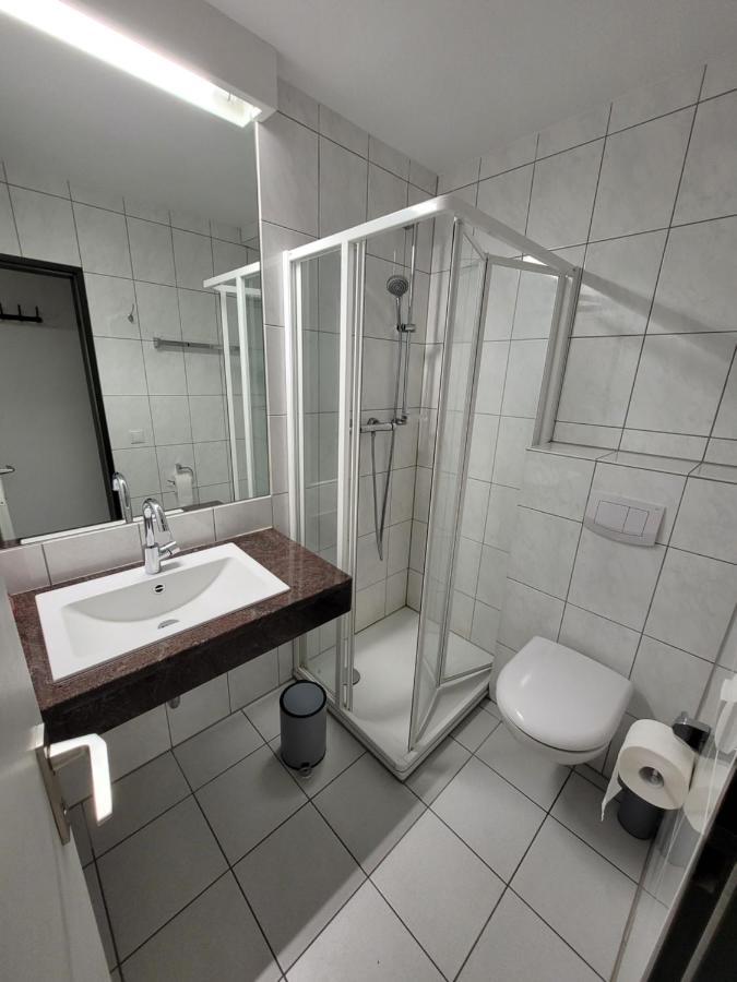 Guesthouse Wi Rooms Julich Ngoại thất bức ảnh